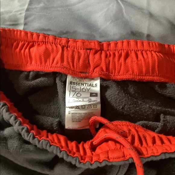 Pantalon adidas - Picture 2 of 3